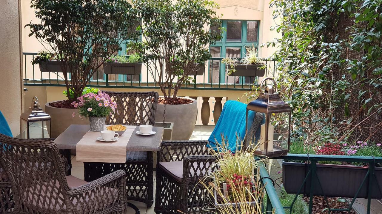 Pragueone Apartment,A/C,Terrace 외부 사진