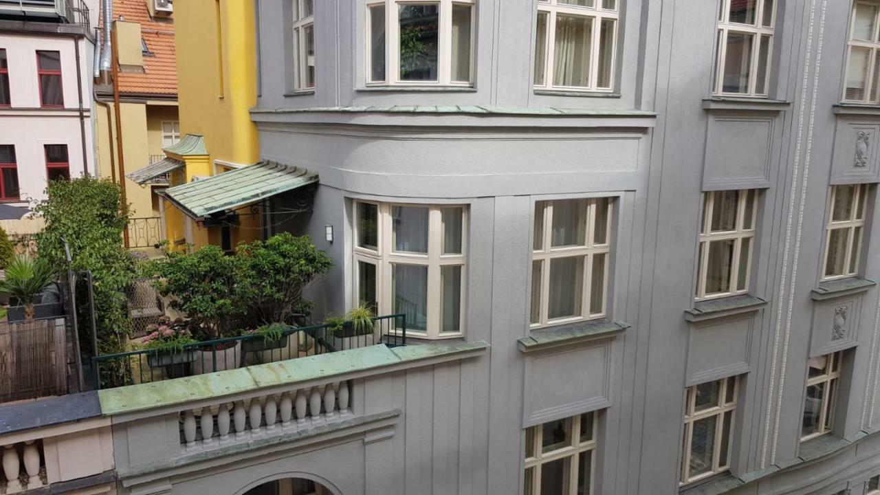 Pragueone Apartment,A/C,Terrace 외부 사진